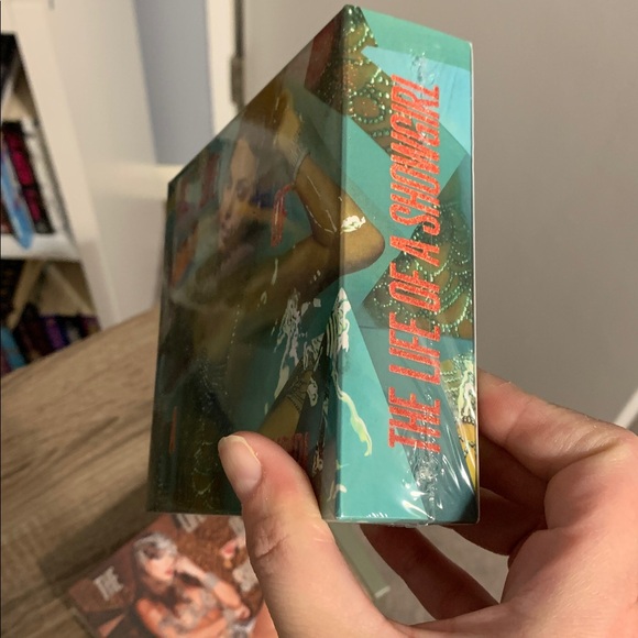 NIB The Life of a Showgirl Box Set - Picture 3 of 5